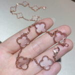 [Eternal Jewelry]CLOVER 5 MOTIF ROCK CRYSTAL PINK GOLD BRACELET - Image 8