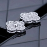 [Eternal Jewelry]CLOVER 1 MOTIFS DIAMOND STUD EARRINGS SILVER - Image 6