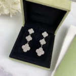 [Eternal Jewelry]CLOVER 3 MOTIF DIAMOND SILVER DROP EARRINGS - Image 2